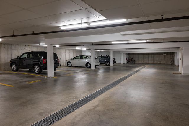 100 Shepards Cove Rd Unit F204, Kittery, ME 03904