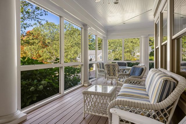 100 Shepards Cove Rd Unit F204, Kittery, ME 03904