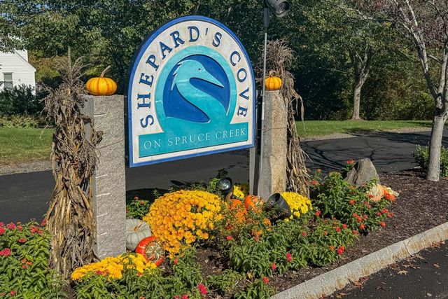 100 Shepards Cove Rd Unit F204, Kittery, ME 03904