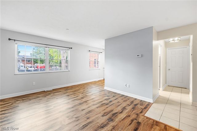 2885 Pease Drive 103, Rocky River, OH 44116