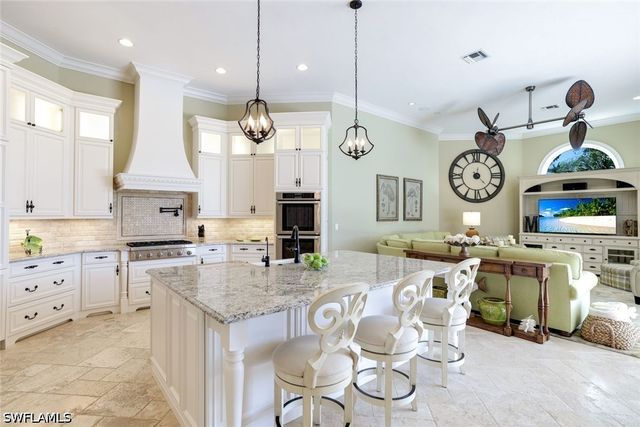 1419 Gormican LN, Naples, FL 34110