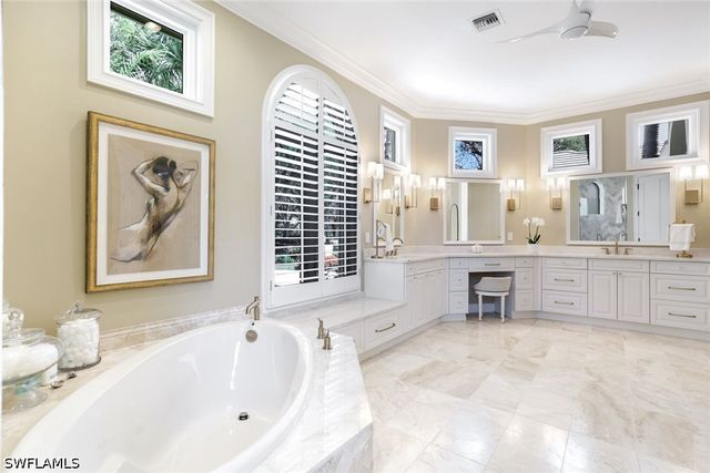 1419 Gormican LN, Naples, FL 34110