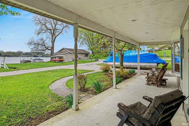 1920 W 570 N, Howe, IN 46746