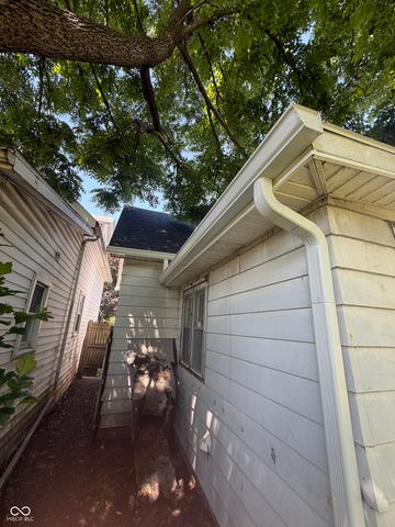 318 Milton Avenue, Anderson, IN 46012