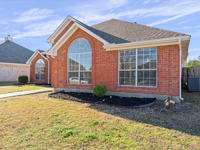 2305 AUSTIN Drive, Mesquite, TX 75181