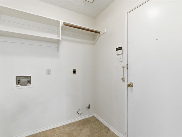 2305 AUSTIN Drive, Mesquite, TX 75181