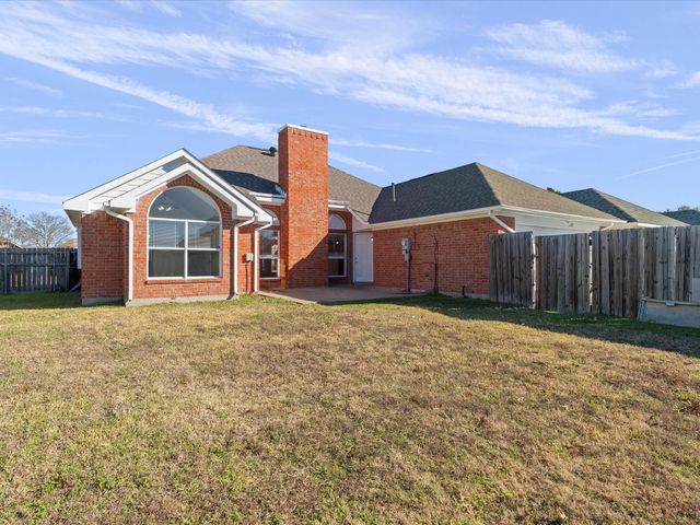 2305 AUSTIN Drive, Mesquite, TX 75181