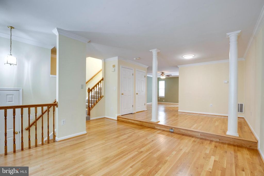 6113 GEORGE BAYLOR DR, Centreville, VA 20121