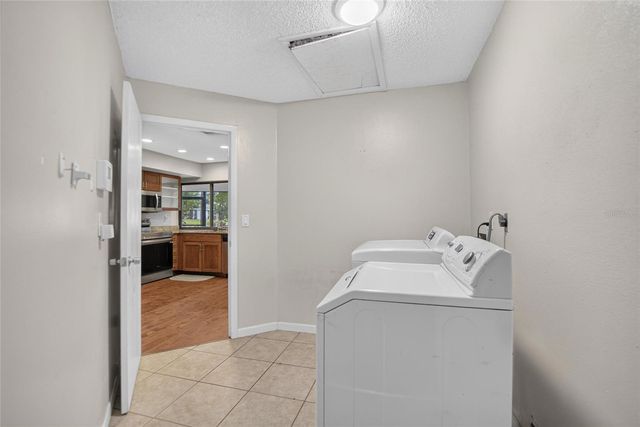 1201 SANDALWOOD DRIVE, Plant City, FL 33563