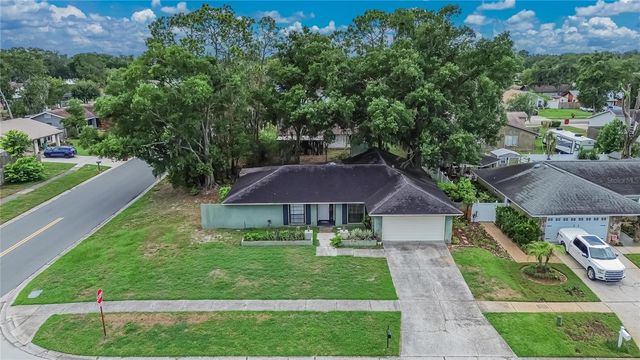 1201 SANDALWOOD DRIVE, Plant City, FL 33563