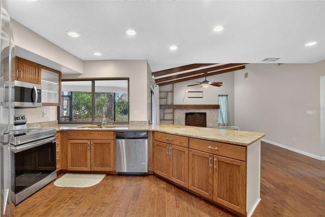1201 SANDALWOOD DRIVE, Plant City, FL 33563