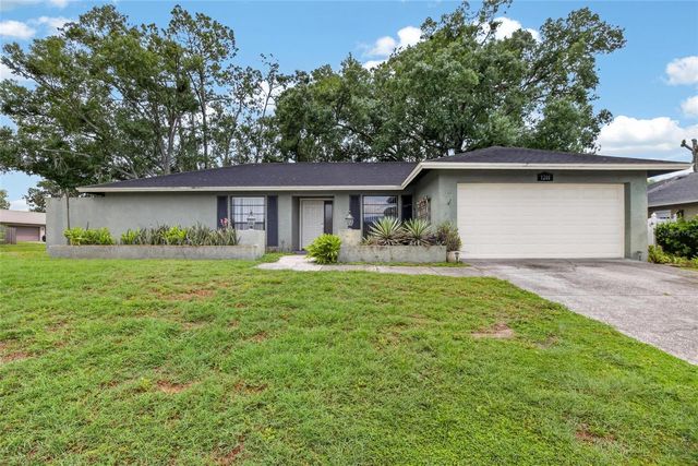 1201 SANDALWOOD DRIVE, Plant City, FL 33563
