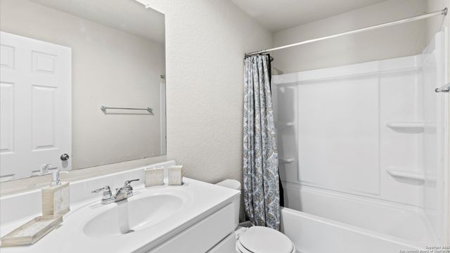 10431 Lateleaf Oak, San Antonio, TX 78223