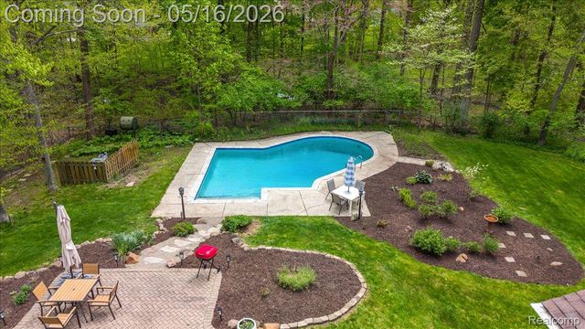 28455 Wellington Street, Farmington Hills, MI 48334