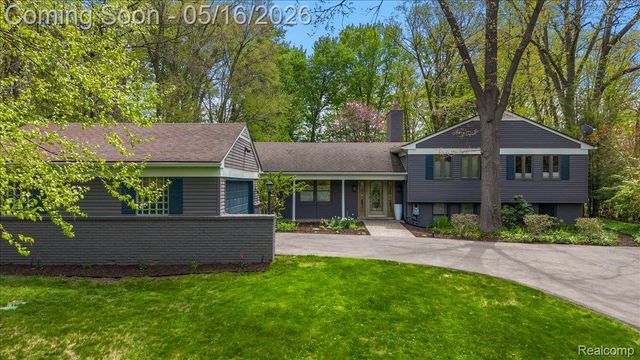 28455 Wellington Street, Farmington Hills, MI 48334
