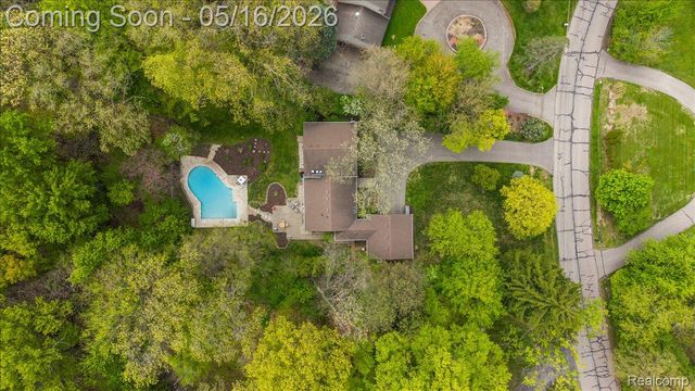 28455 Wellington Street, Farmington Hills, MI 48334