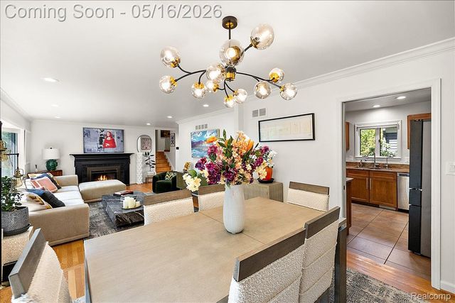 28455 Wellington Street, Farmington Hills, MI 48334