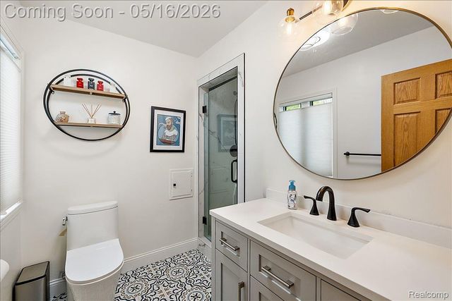 28455 Wellington Street, Farmington Hills, MI 48334