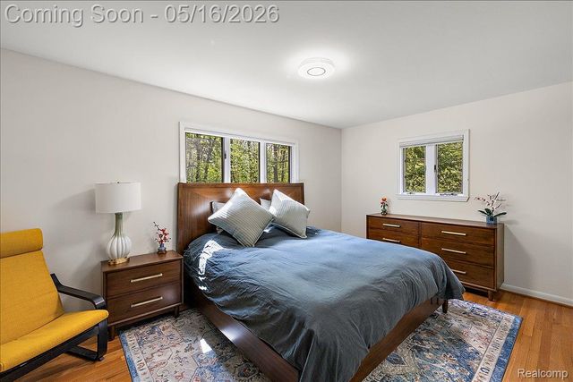 28455 Wellington Street, Farmington Hills, MI 48334