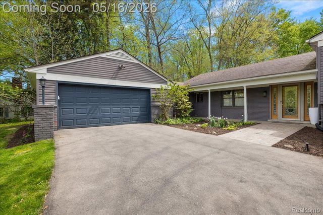 28455 Wellington Street, Farmington Hills, MI 48334