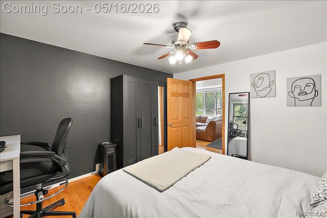 28455 Wellington Street, Farmington Hills, MI 48334