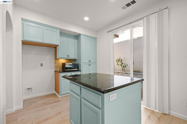 2229 Maidenhair Way, San Ramon, CA 94582