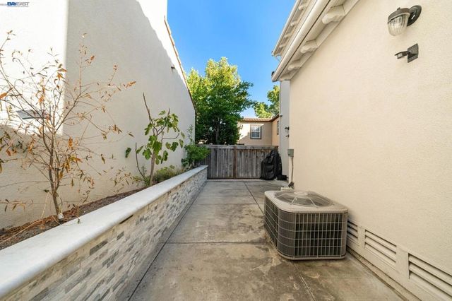2229 Maidenhair Way, San Ramon, CA 94582