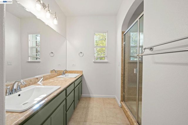 2229 Maidenhair Way, San Ramon, CA 94582