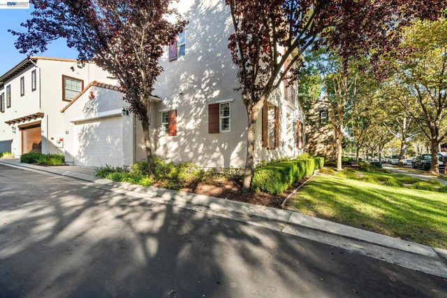2229 Maidenhair Way, San Ramon, CA 94582