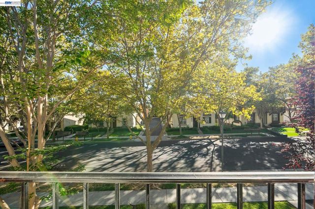 2229 Maidenhair Way, San Ramon, CA 94582