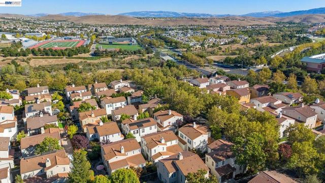2229 Maidenhair Way, San Ramon, CA 94582