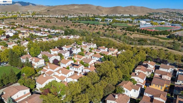 2229 Maidenhair Way, San Ramon, CA 94582