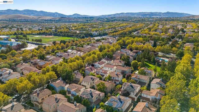 2229 Maidenhair Way, San Ramon, CA 94582
