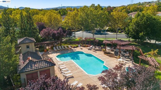 2229 Maidenhair Way, San Ramon, CA 94582
