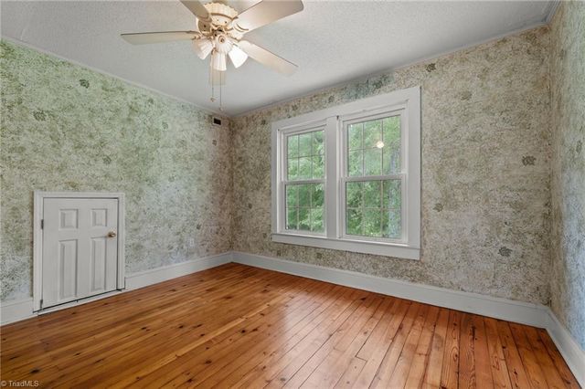 8718 Moody Road, Liberty, NC 27298