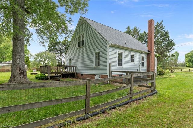 8718 Moody Road, Liberty, NC 27298