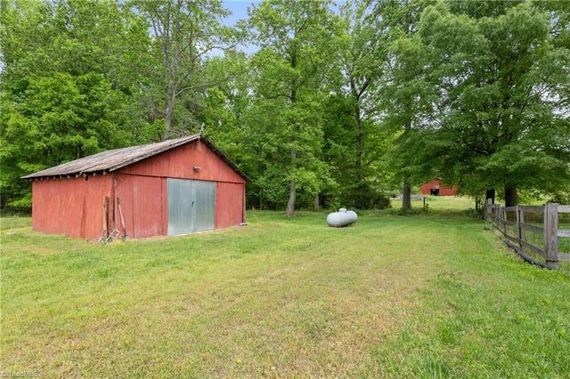 8718 Moody Road, Liberty, NC 27298