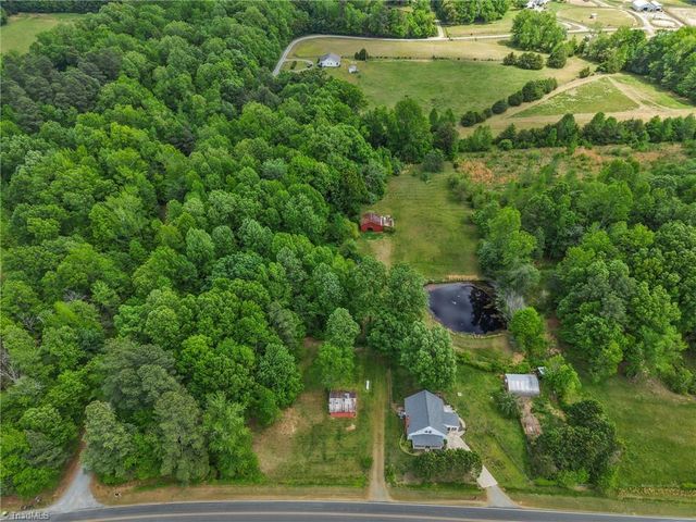8718 Moody Road, Liberty, NC 27298