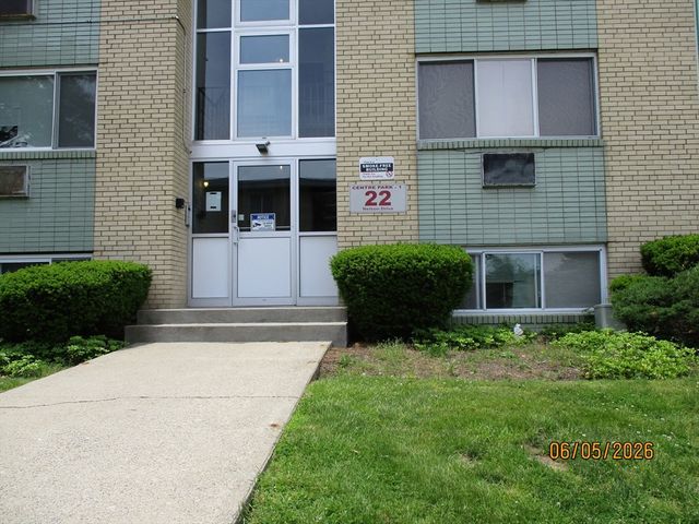 22 Nelson Dr E1, Randolph, MA 02368