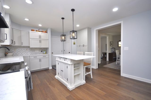 15 Beech St 15, East Bridgewater, MA 02333