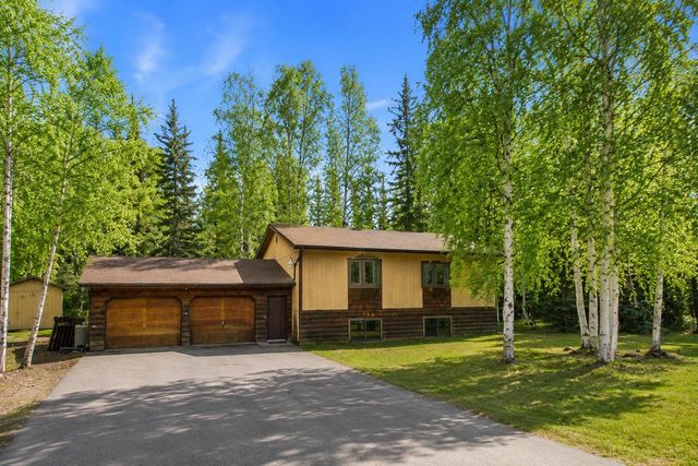 3911 KENSINGTON AVENUE, North Pole, AK 99705