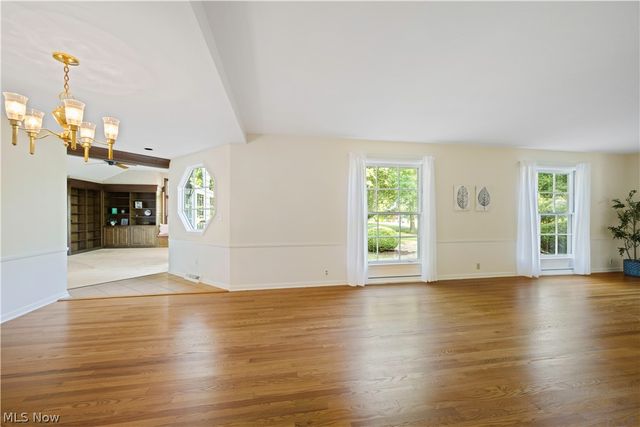 1822 Donna Drive, Westlake, OH 44145