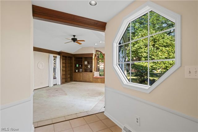 1822 Donna Drive, Westlake, OH 44145