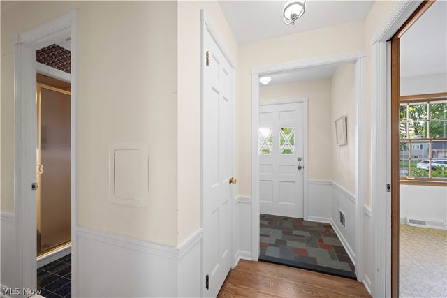 1822 Donna Drive, Westlake, OH 44145