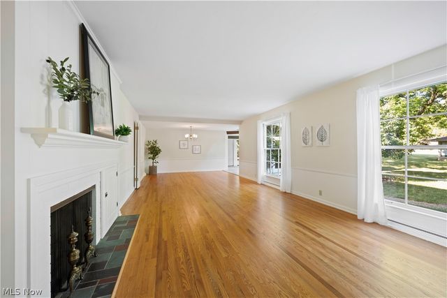 1822 Donna Drive, Westlake, OH 44145