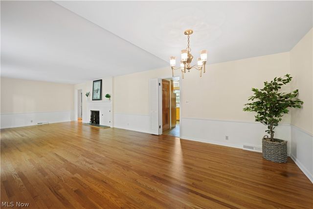 1822 Donna Drive, Westlake, OH 44145