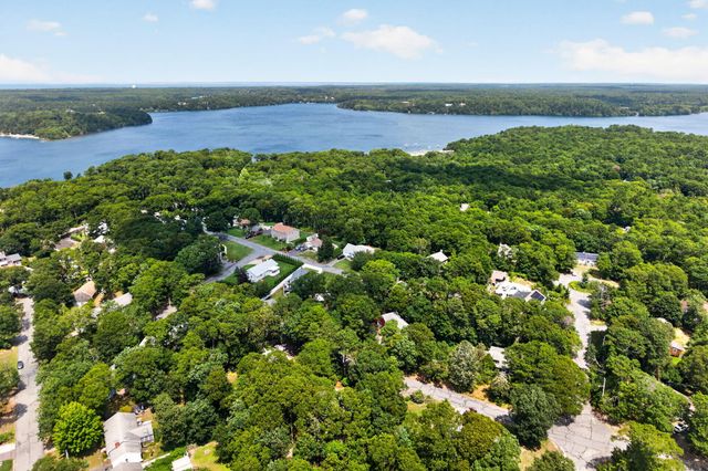 39 Lakewood Drive, Harwich, MA 02645