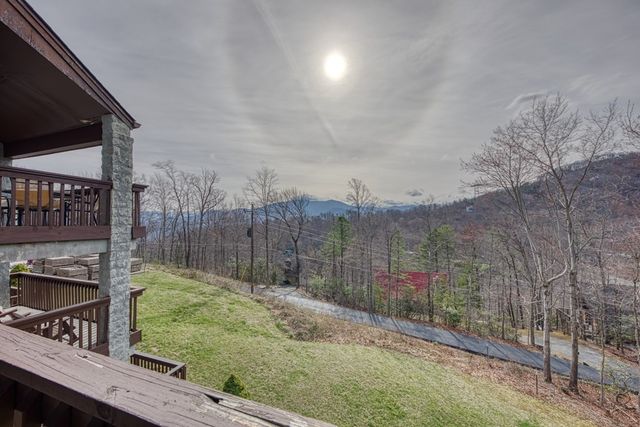 1155 Upper Alpine Way,, Gatlinburg, TN 37738