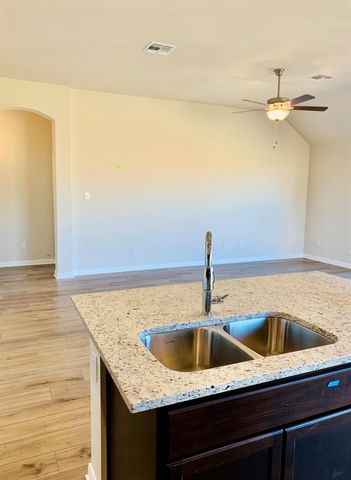 808 Fallbrook DR, Temple, TX 76502