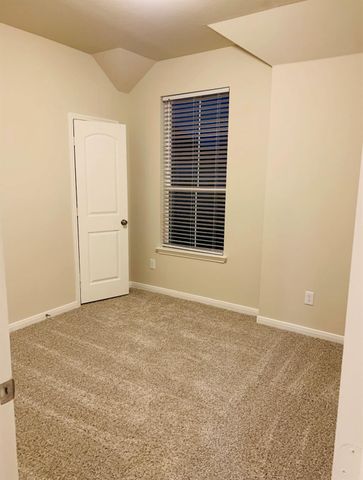 808 Fallbrook DR, Temple, TX 76502